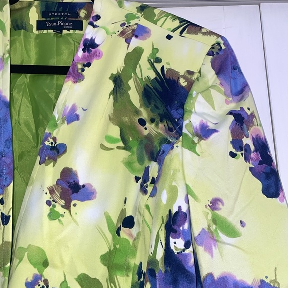 Evan-Picone Woman Green Blazer-18W - Picture 2 of 9